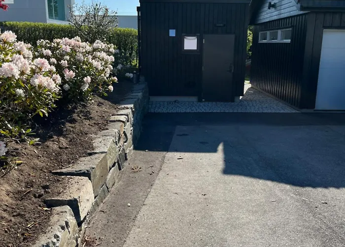 Cosy In Peaceful Spot Lägenhet